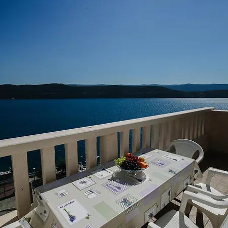 Lasic Neum