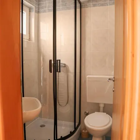 Guest house Lasic *