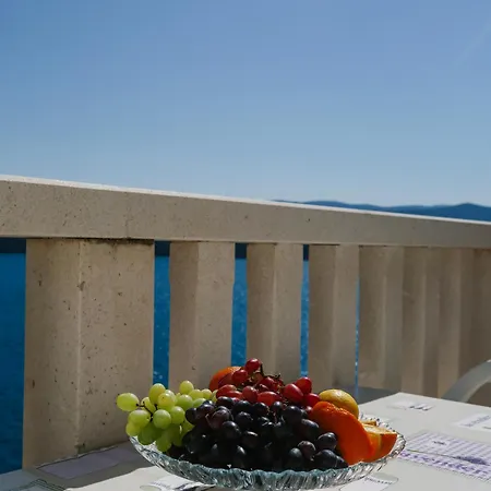Lasic 3* Neum